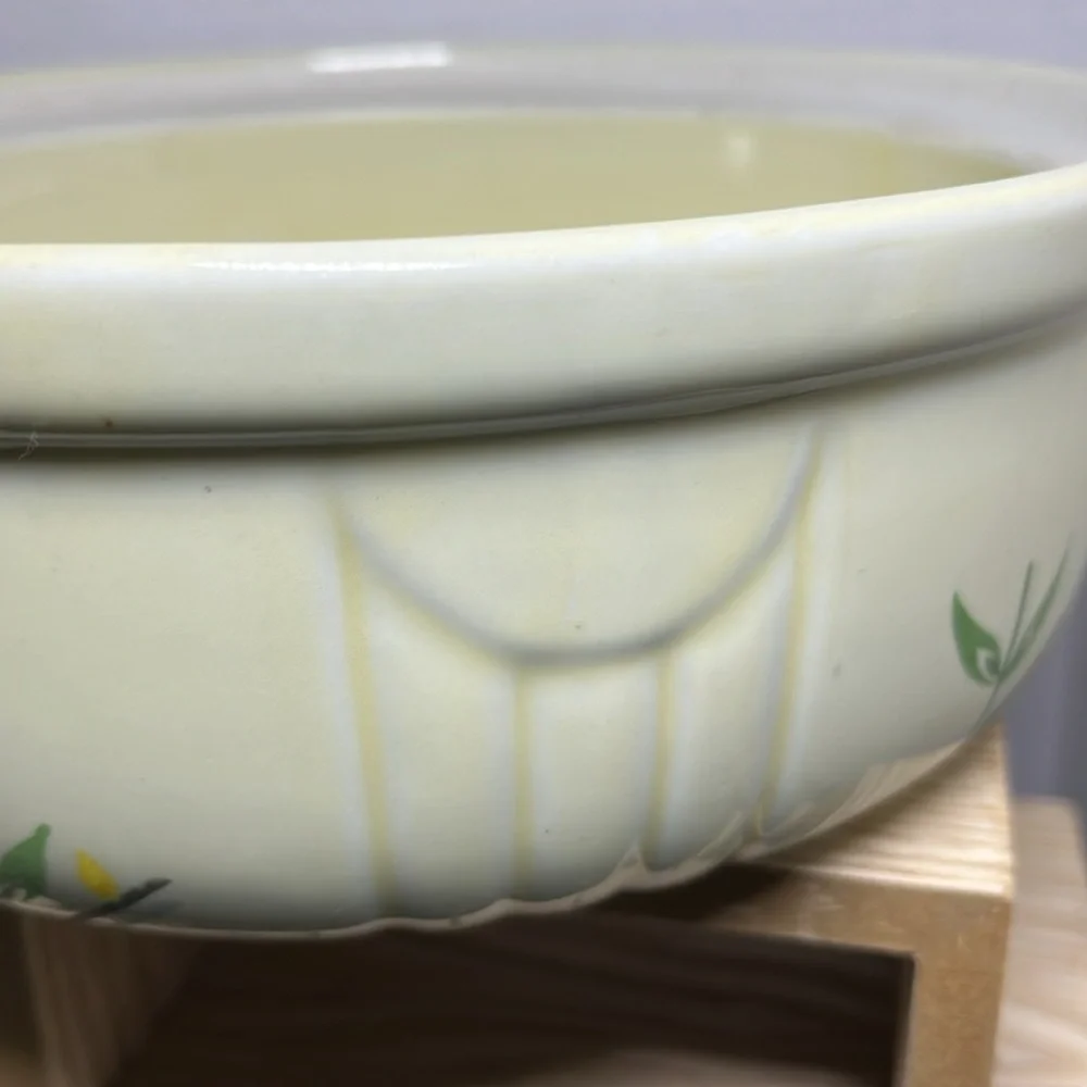 Vintage Hall’s Superior Quality Kitchenware Covered Casserole Piggly Wiggly